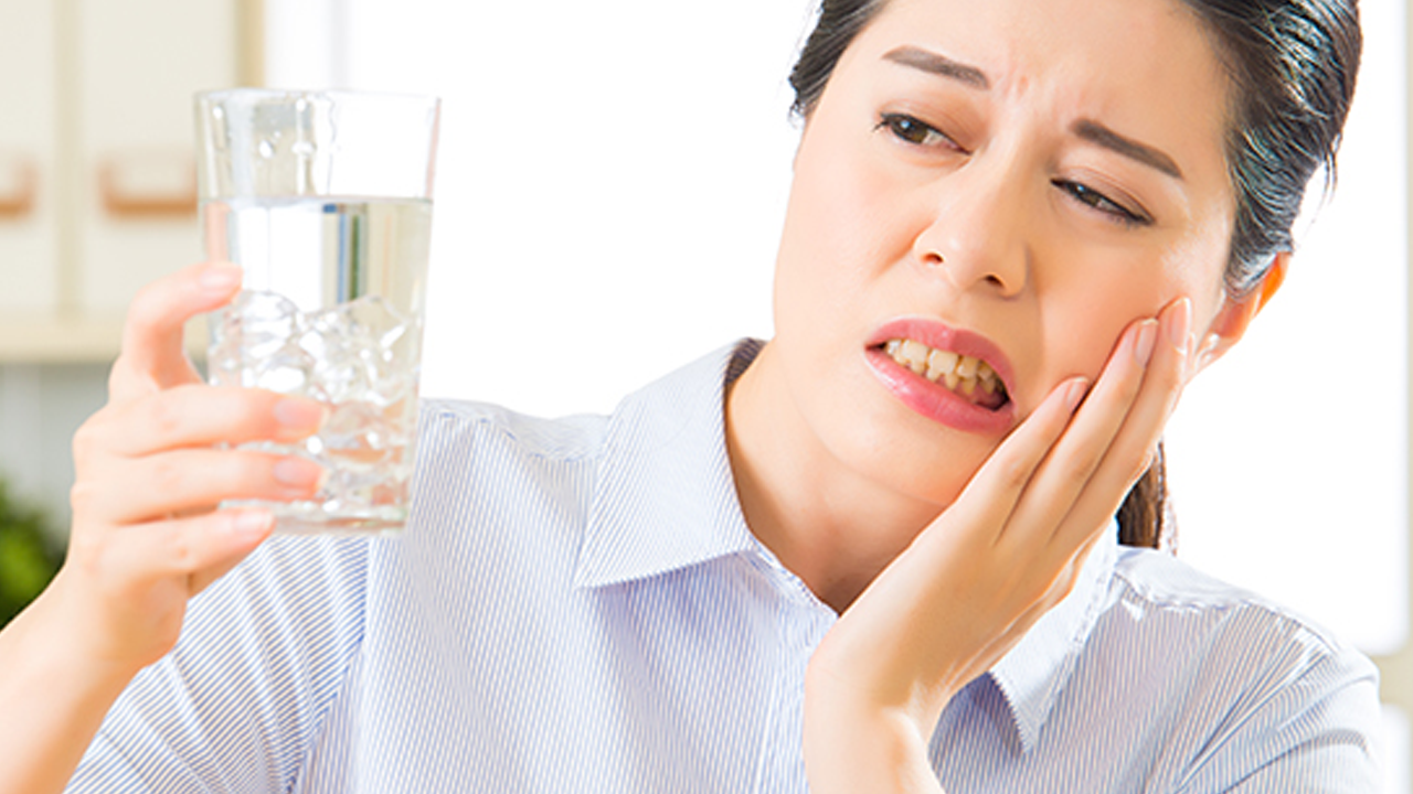 What is teeth sensitivity